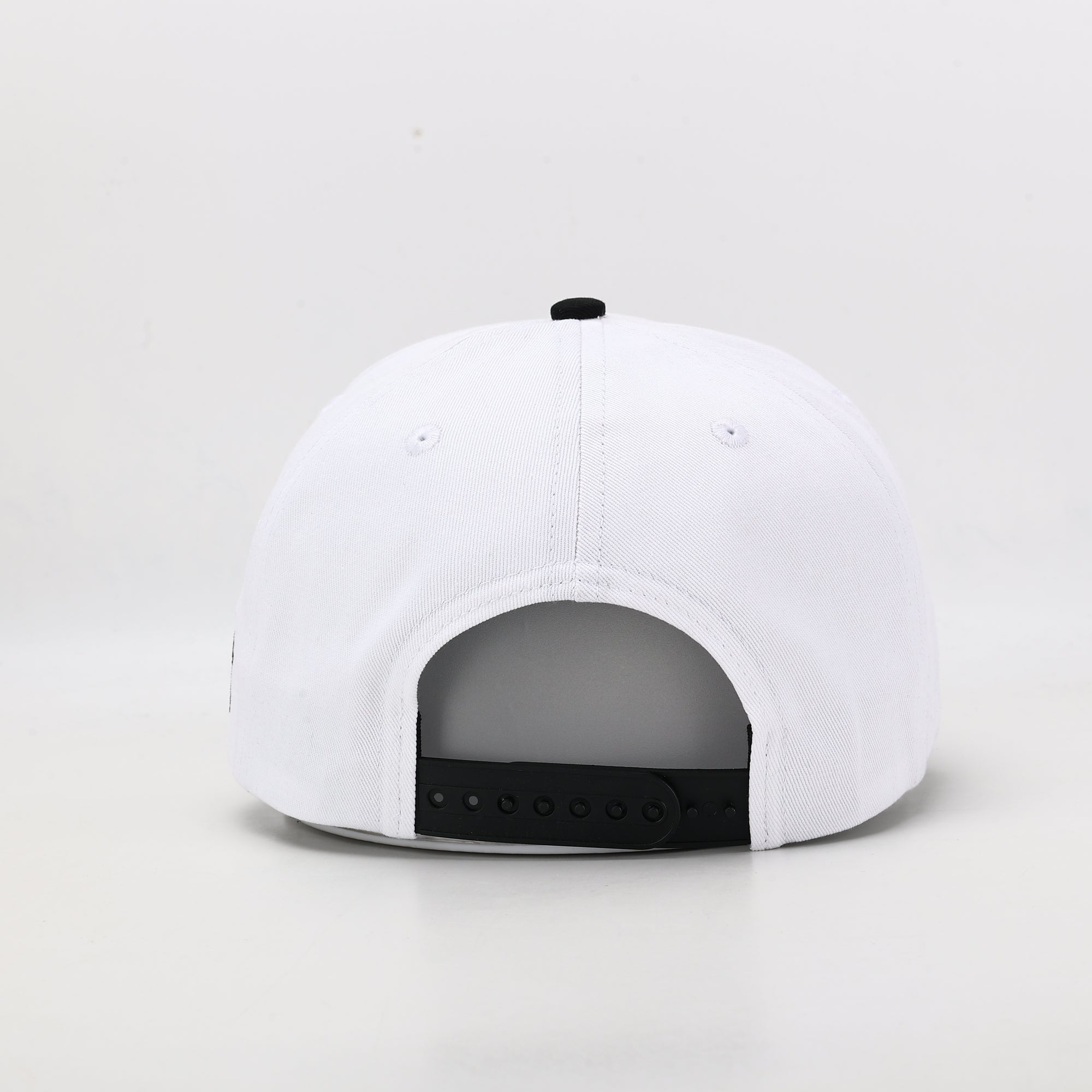 White cap 